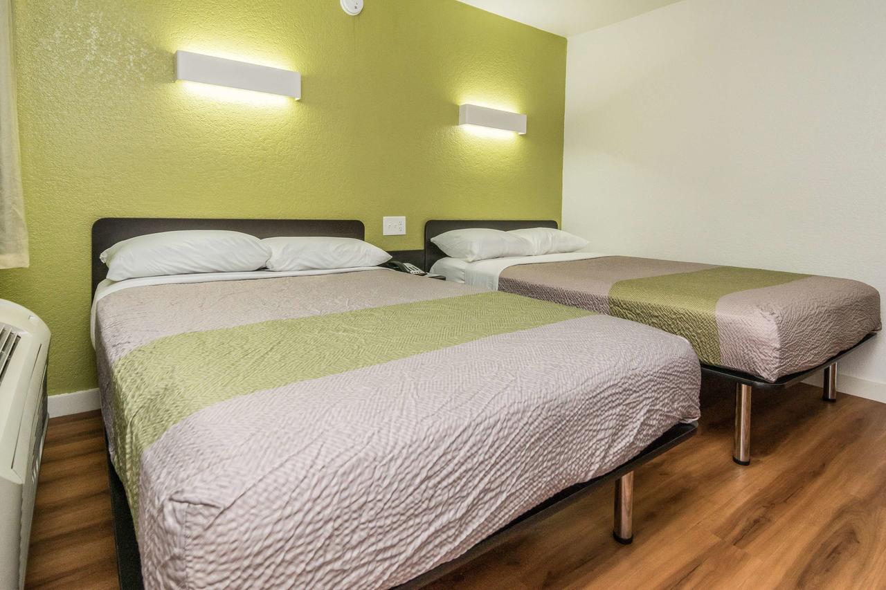 Motel 6 Fort Worth North Haltom City Eksteriør billede