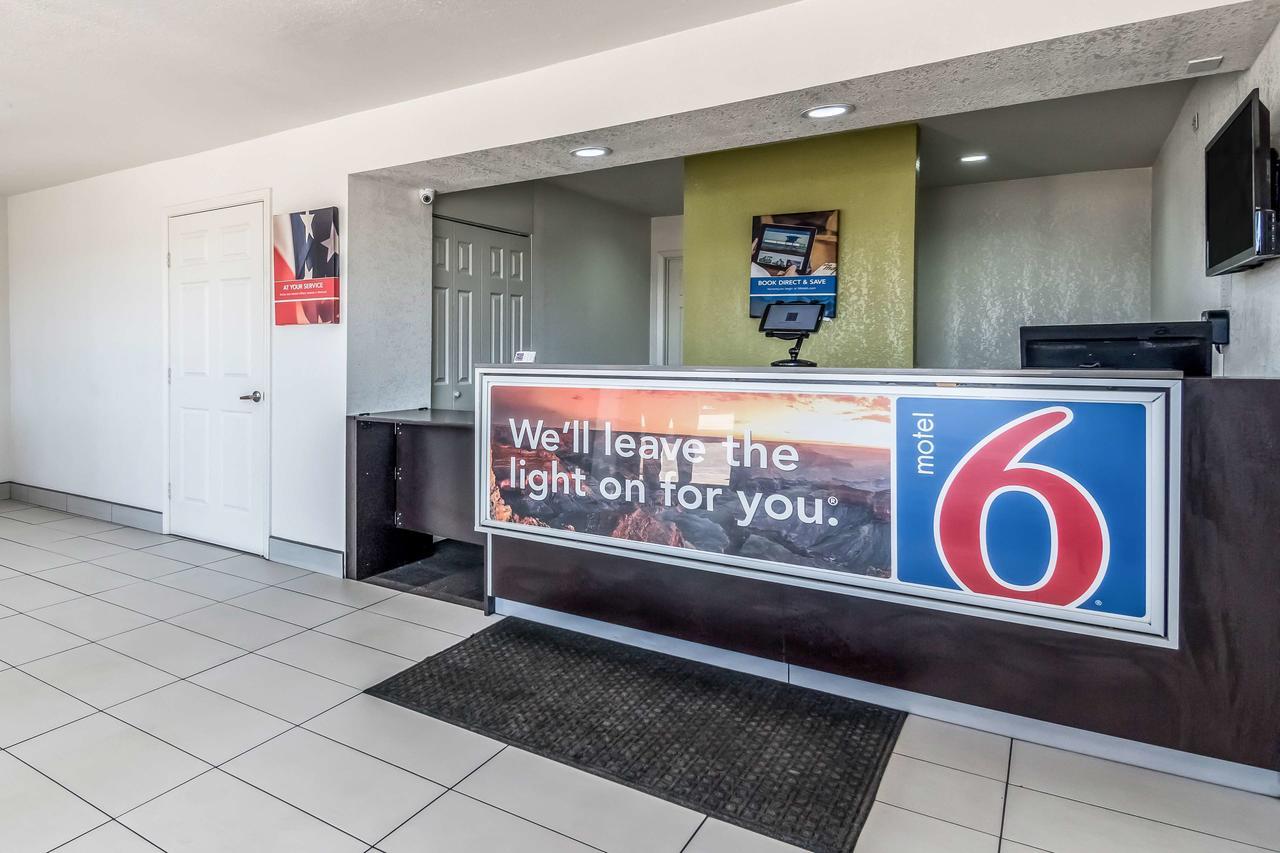 Motel 6 Fort Worth North Haltom City Eksteriør billede