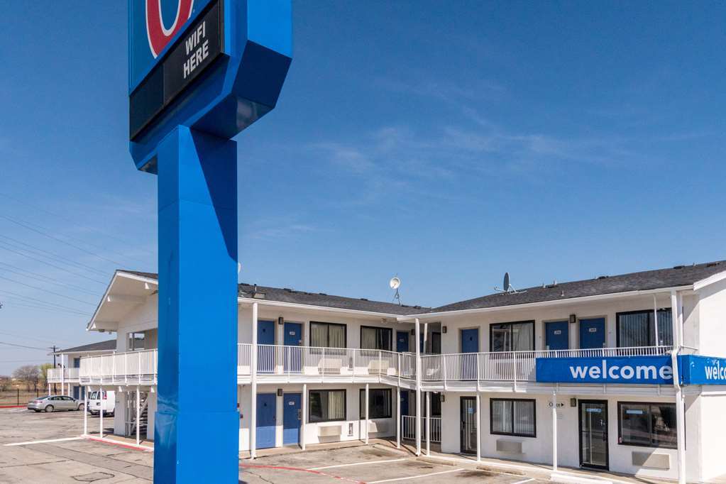 Motel 6 Fort Worth North Haltom City Eksteriør billede
